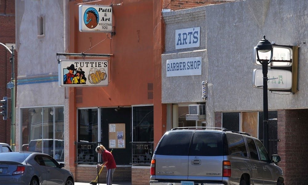 Art’s Barber Shop