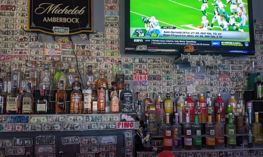 Michelles Bar & Grill