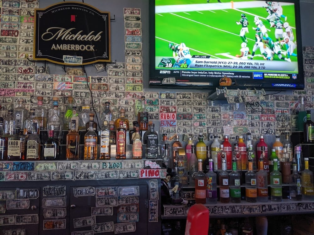 Michelles Bar & Grill