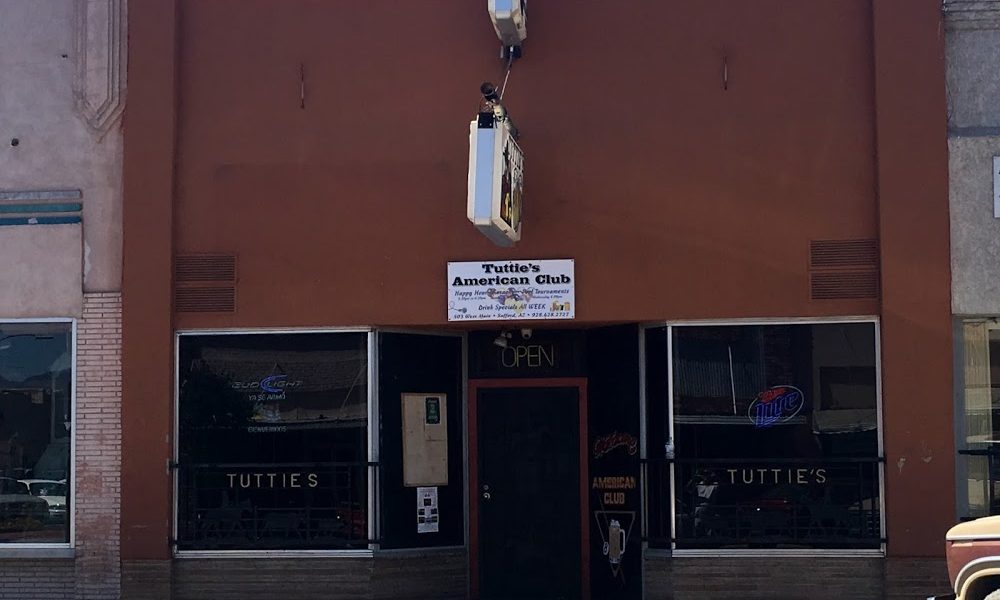 Tuttie’s American Club