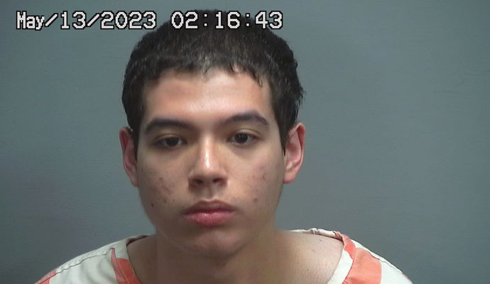 Employee and customers help thwart alleged Dollar General armed robber