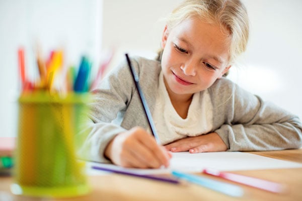 Distance Learning vs Online Learning