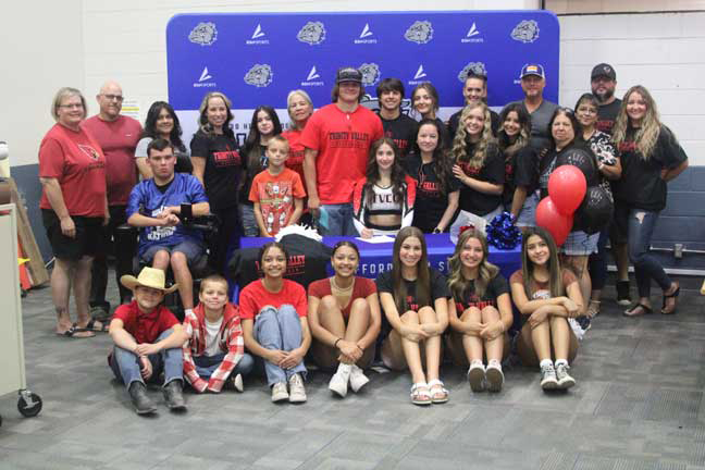 Botkins is Safford’s 1st spiritline college signing