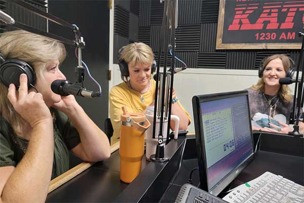 Voice of the Valley: Summer Fri-Yay