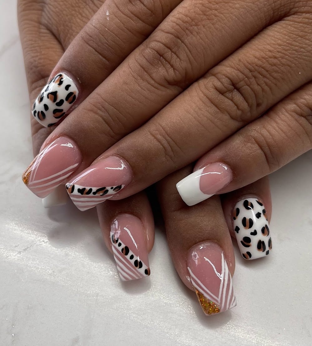 Denali Nails & Eyebrow Threading