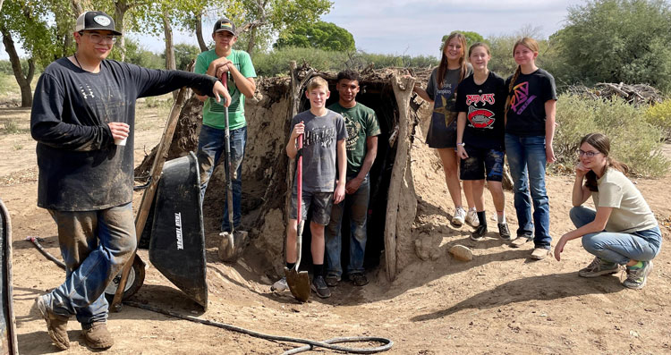 Pima High School National Honor Society students complete service project at EAC’s Discovery Park