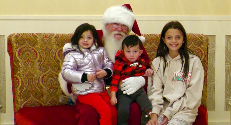 Safford’s Main Street gets Merry after Christmas Tree lighting