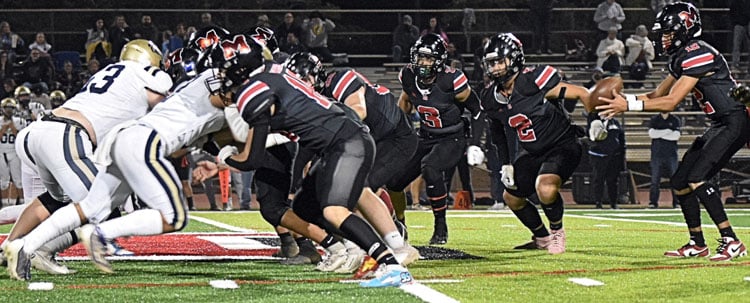 South Region vaults its top three into 3A quarterfinals