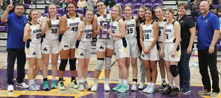 Apaches, Eagles open the 47th annual EA Girls Holiday Tourney on Wednesday