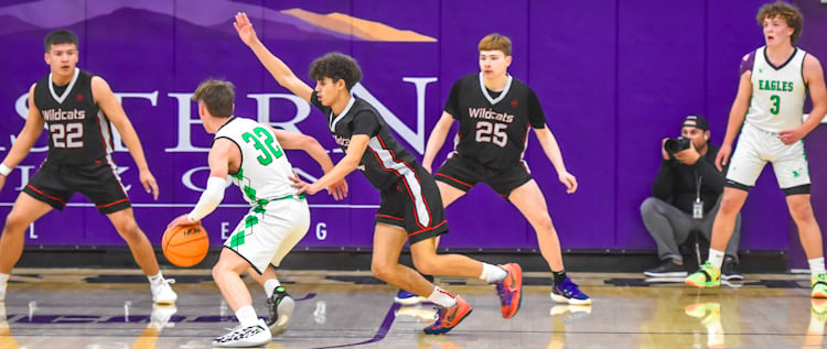 Safford, Thatcher square off for title of EAC-held tourney