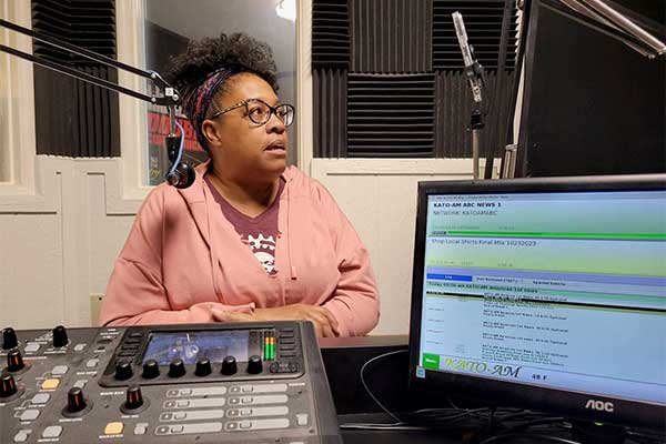 Voice of the Valley: Roycycled Treasures & Secret Santa
