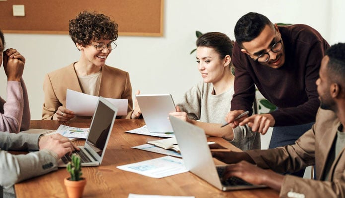 Navigating the Startup Ecosystem: Incubators, Accelerators, and Coworking Spaces