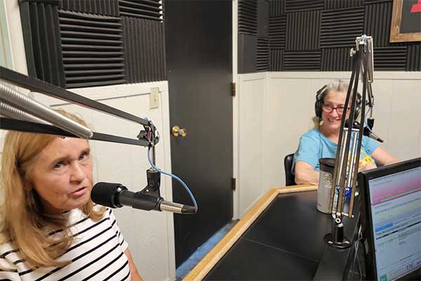 Voice of the Valley: Sidewalk Sunday School at First United Methodist Church