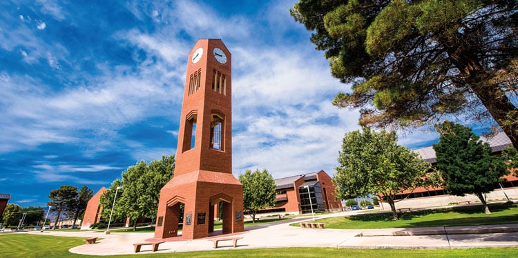 Register Now for Spring 2025 at Eastern Arizona College