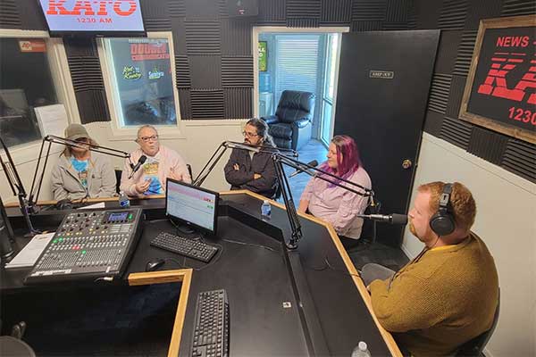 Voice of the Valley: Elementary School Food Drive