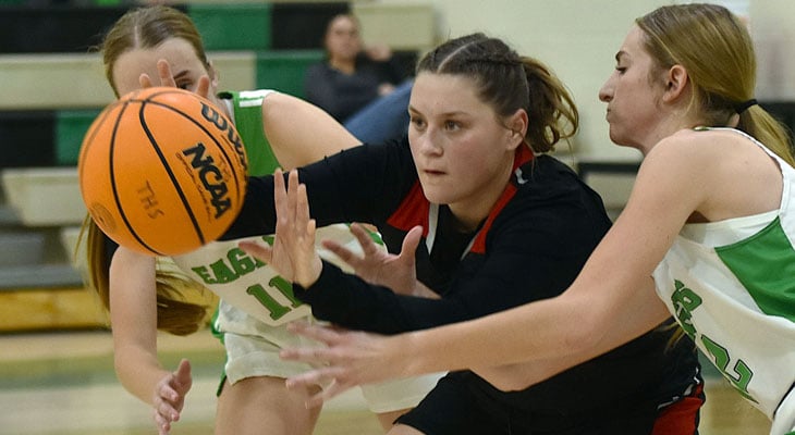 Thatcher meets Show Low on Tuesday