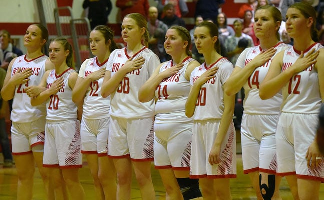 Kats edge Longhorns, face Mustangs on Friday