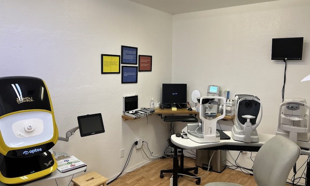 Eye Doctor Safford AZ | Desert Family Vision Center