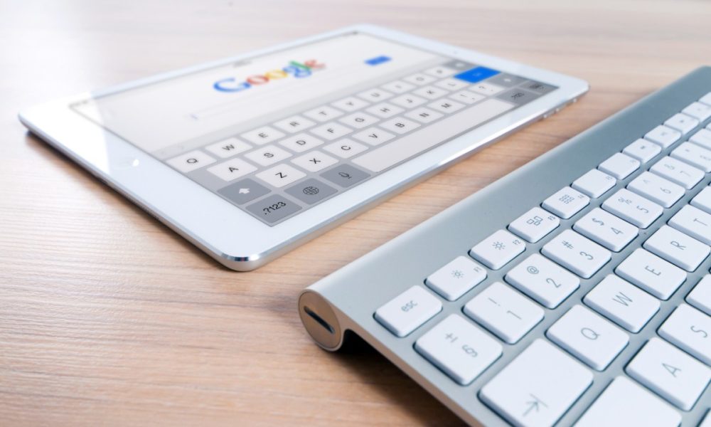 Not sure when to hop on the latest social media trends? The social gurus at Extr…